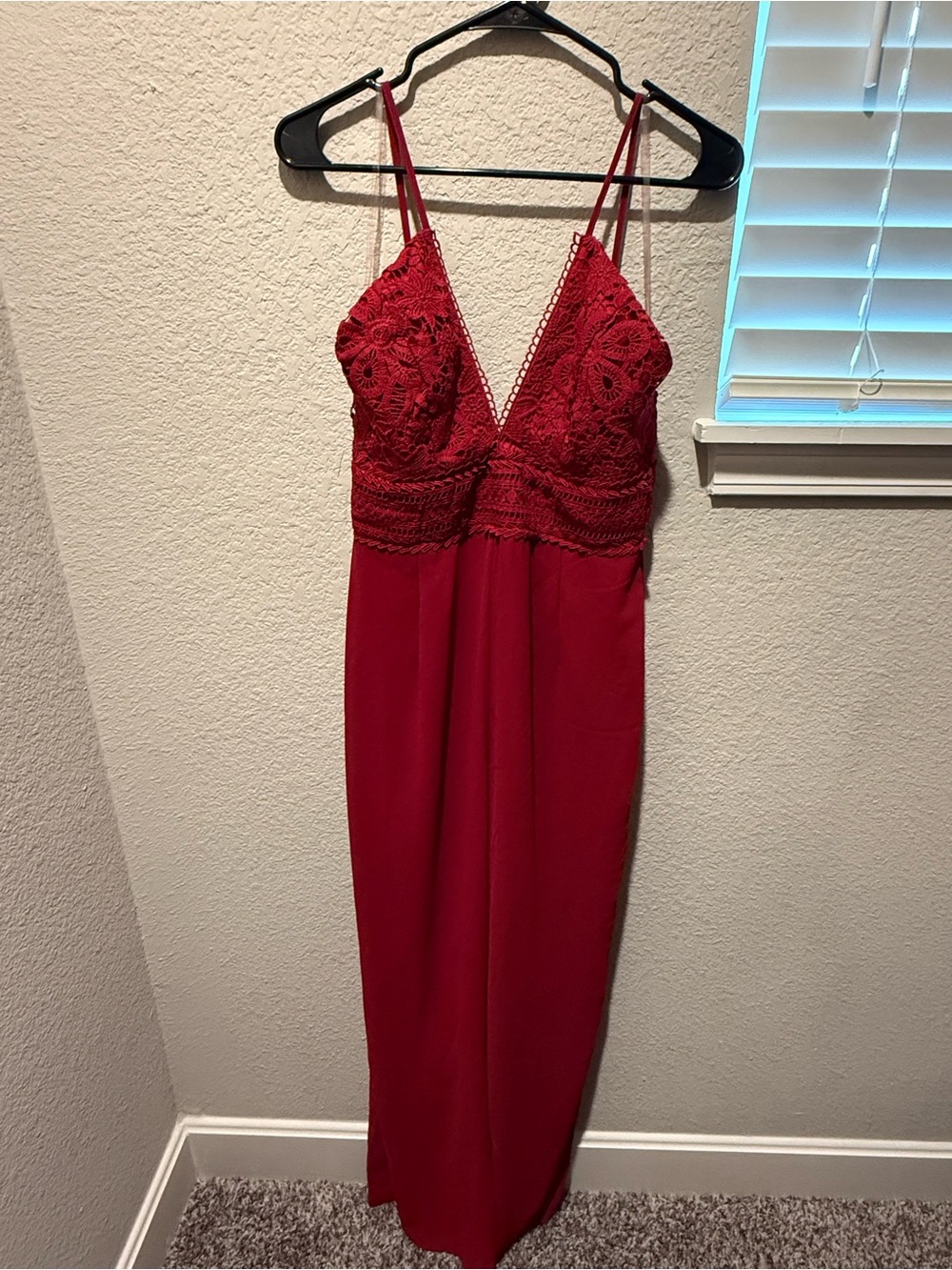 Chocolate Red Lace Bodice Spaghetti Strap Jumpsuit with V-Neck